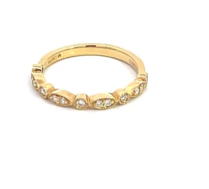 18K Yellow Gold Ring with Diamonds