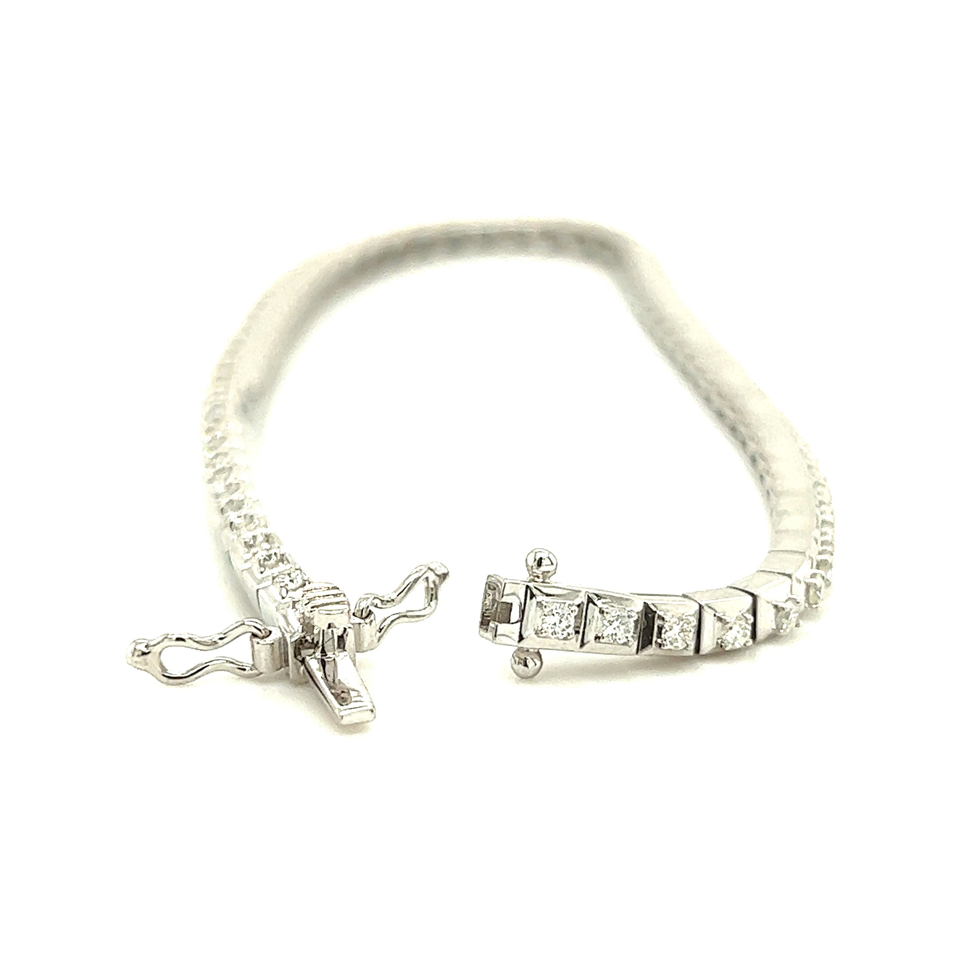 Diamond Link Bracelet with 1.0ctw of Diamonds in 14K White Gold Open Clasp View