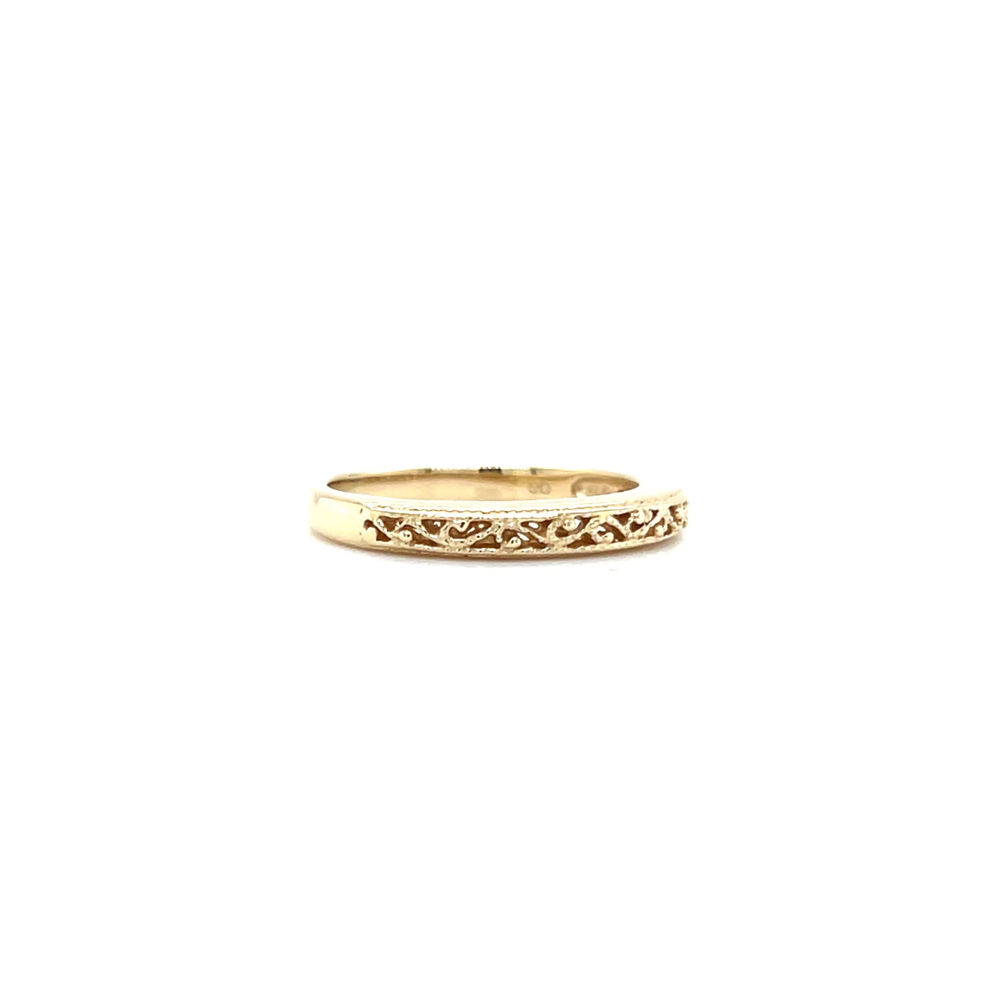 Filigree 3mm Ring with Milgrain Details in 14K Yellow Gold. Left Side View.