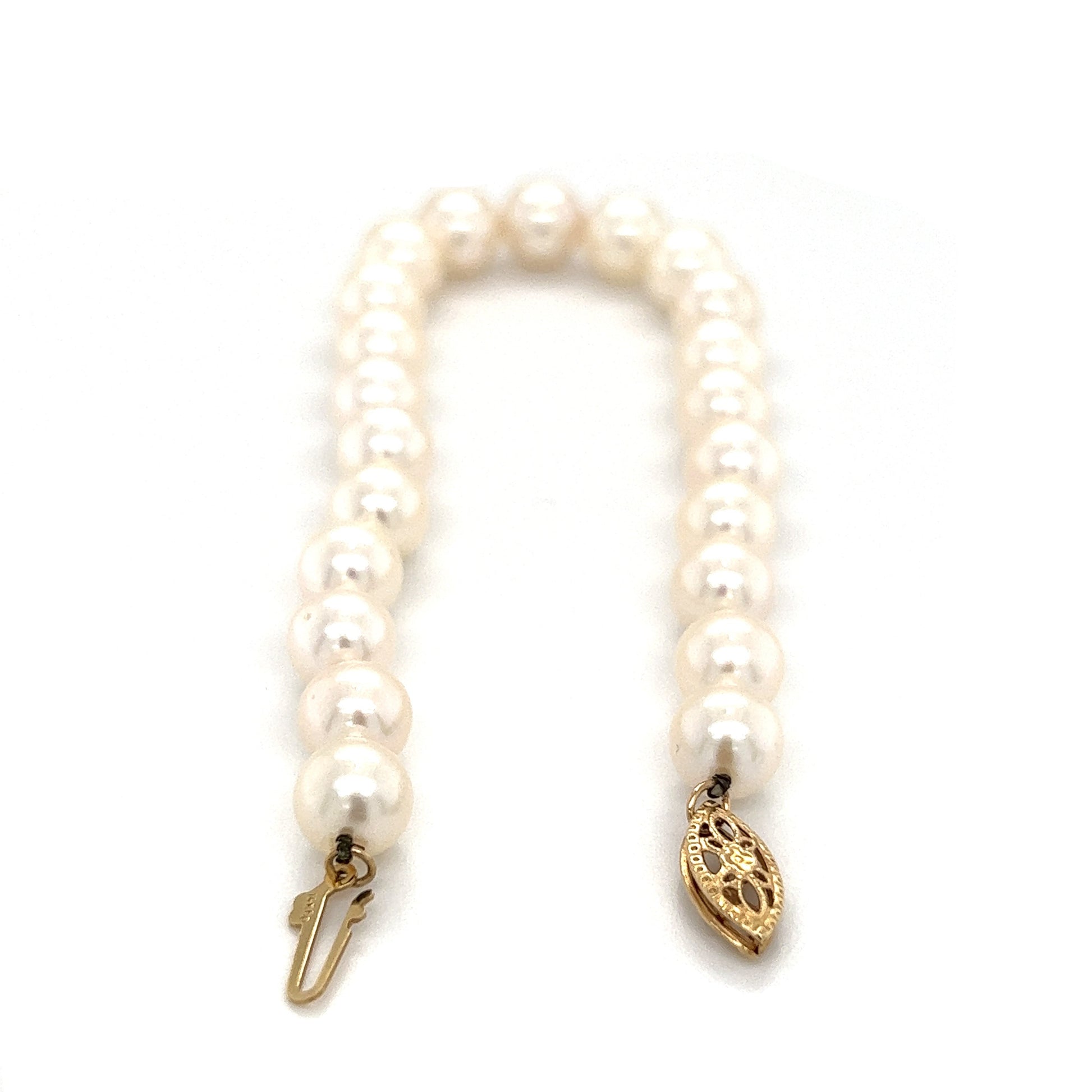 Pearl Bracelet with Twenty-Two 7mm White Pearls in 14K Yellow Gold Front Clasp View