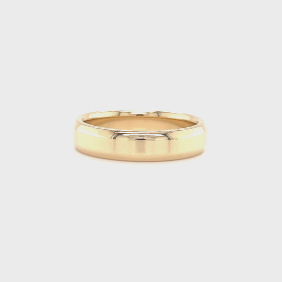 Beveled Edge 5mm Ring with Comfort Fit in 14K Yellow Gold Video